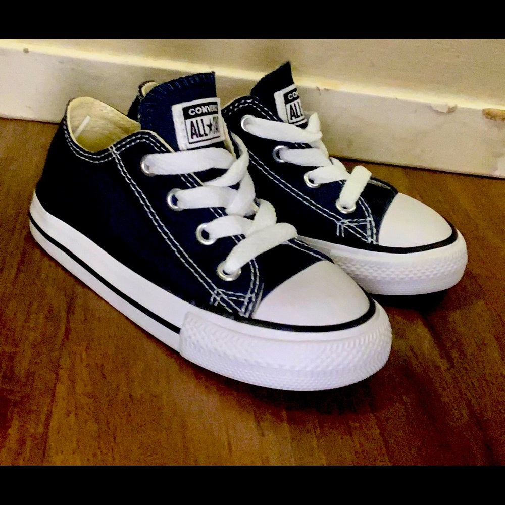 CONVERSE “Chucks” Boys ALL STARS Blue! Size 7